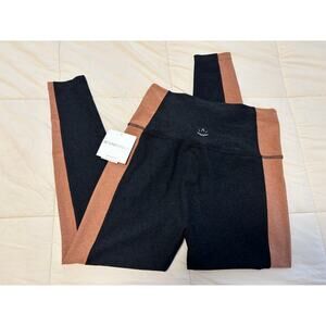 NWT Beyond Yoga Leggings Size XL